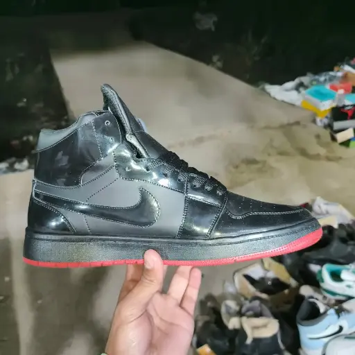 Nike Air Jordan 1 Retro Sneakers
